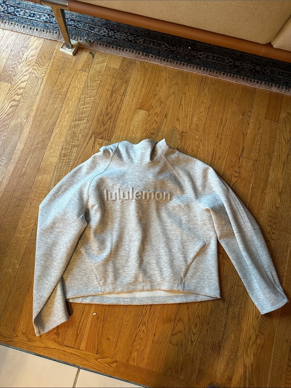 lululemon light gray/white athletic pullover